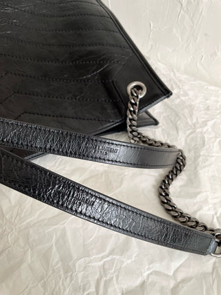 ys1 niki shopping bag medium wax black