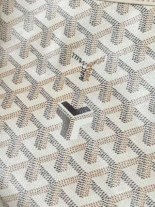 Ocean Collection Limited Edition Sandstone Zip Tote, Large/Medium Size 🤍