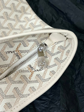 Ocean Collection Limited Edition Sandstone Zip Tote, Large/Medium Size 🤍