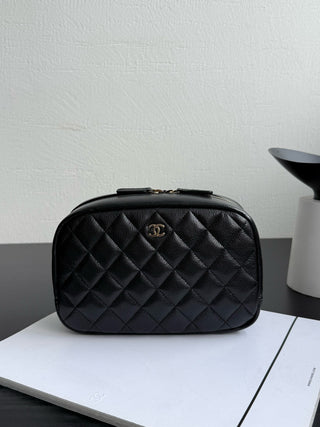 25C Large Toiletry Bag in Lychee Leather