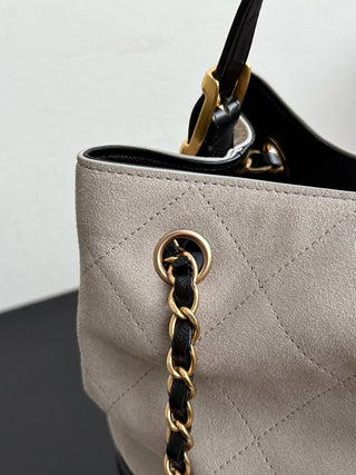 CHANE*  25A Grey Suede Color Block