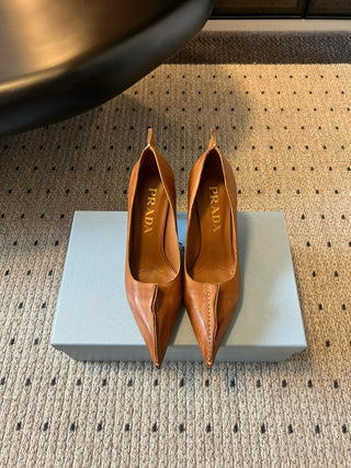 PRAD* retro triangle logo pointed toe kitten heel