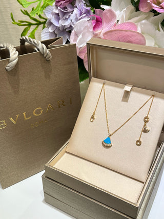 𝐵𝑉𝐿𝐺𝐴𝑅𝐼 Small fan necklace with diamonds, turquoise and rose gold (925 silver)