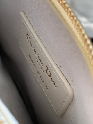 Toujours White Medium