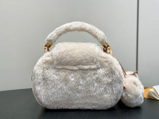 Lambswool plush cap bag, Na Ying style, CAPUSNOW handbag