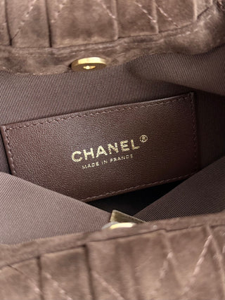 Chane* 26C Suede Ingot Handbag (Large)