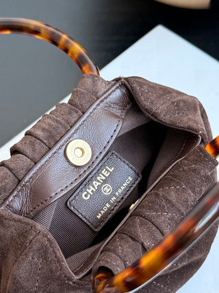 Chane* 26C Suede Ingot Handbag (Small)