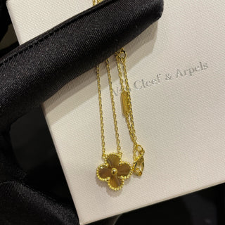 𝑉𝑎𝑛 𝐶𝑙𝑒𝑒𝑓 & 𝐴𝑟𝑝𝑒𝑙𝑠 Gold Laser Four-Leaf Clover Necklace(925 silver )