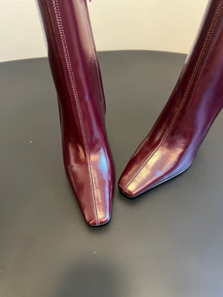 Saint Lauren* minimalist high-luxury classic pointed-toe high-heeled ankle boots