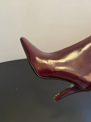 Saint Lauren* minimalist high-luxury classic pointed-toe high-heeled ankle boots