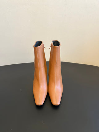 Saint Lauren* minimalist high-luxury classic pointed-toe high-heeled ankle boots