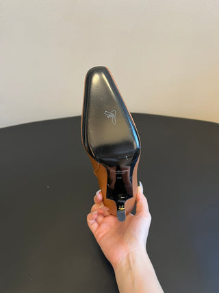 Saint Lauren* minimalist high-luxury classic pointed-toe high-heeled ankle boots