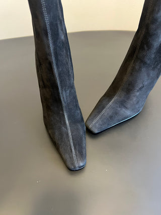 Saint Lauren* minimalist high-luxury classic pointed-toe high-heeled ankle boots