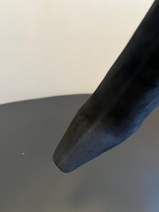 Saint Lauren* minimalist high-luxury classic pointed-toe high-heeled ankle boots