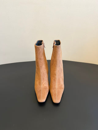 Saint Lauren* minimalist high-luxury classic pointed-toe high-heeled ankle boots