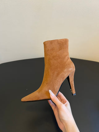 Saint Lauren* minimalist high-luxury classic pointed-toe high-heeled ankle boots