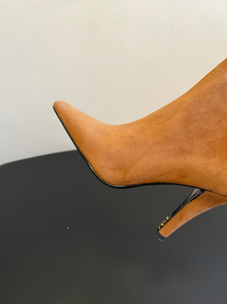 Saint Lauren* minimalist high-luxury classic pointed-toe high-heeled ankle boots