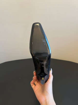 Saint Lauren* minimalist high-luxury classic pointed-toe high-heeled boots