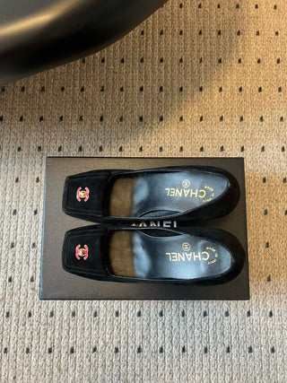 square-toe chunky heels