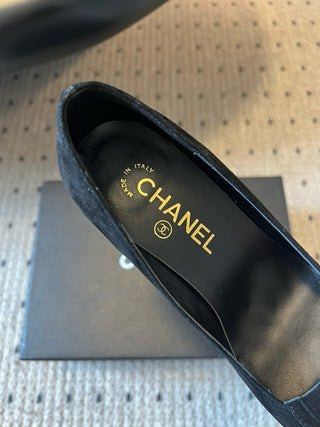 square-toe chunky heels