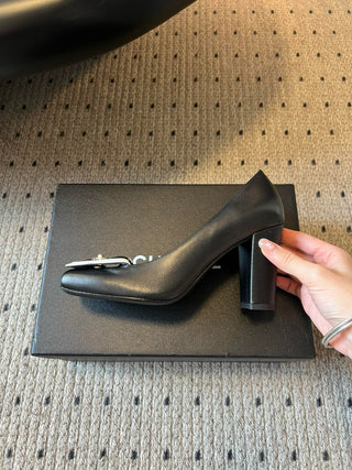 square-toe chunky heels