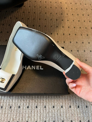 square-toe chunky heels