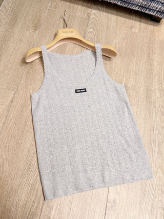 New gray openwork striped short-sleeved knitted vest