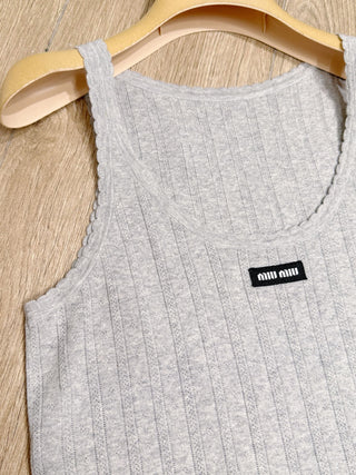 New gray openwork striped short-sleeved knitted vest