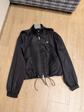 Early spring new arrival: Short, drawstring, zippered windbreaker jacket.