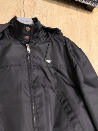 Early spring new arrival: Short, drawstring, zippered windbreaker jacket.