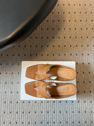 Khait* 26SS Spring-Summer New Collection: Simple Square-Toe Clog Heeled Sandals