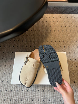 Maison Margiel*26ss Spring-Summer New Collection: Split-Toe Mules/Brogues with Straps