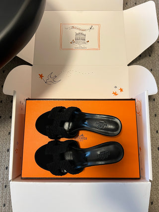 Herme*26ss Spring and Summer New Collection of Braided Low-Heeled Sandals