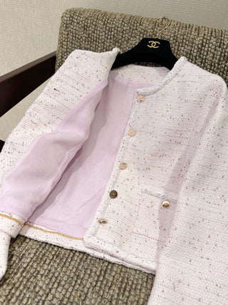 Chane*26’s new model of tweed vest