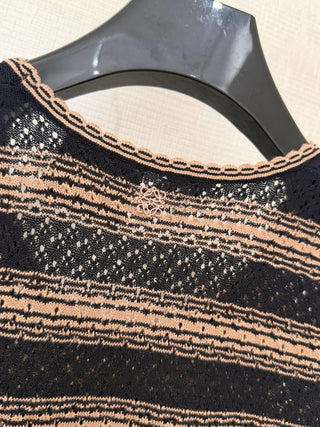 Loew* 2026 new model, black and brown fine stripe knit short-sleeved top