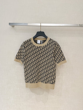 Dio*26’s new Oblique Old Floral Short-Sleeve Knit