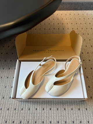 Maison Margiel*26ss Summer New Collection: Split Toe, Backless, Flat Sandals