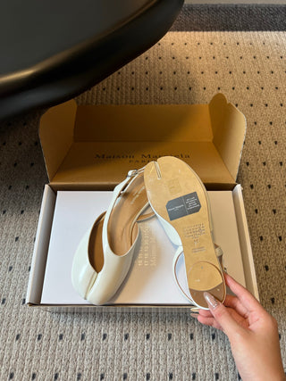 Maison Margiel*26ss Summer New Collection: Split Toe, Backless, Flat Sandals