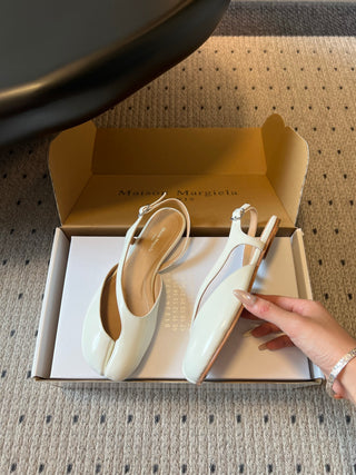 Maison Margiel*26ss Summer New Collection: Split Toe, Backless, Flat Sandals