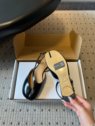 Maison Margiel*26ss Summer New Collection: Split Toe, Backless, Flat Sandals
