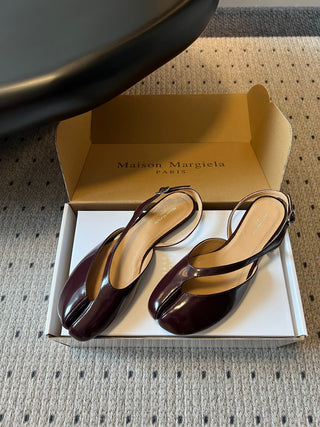 Maison Margiel*26ss Summer New Collection: Split Toe, Backless, Flat Sandals