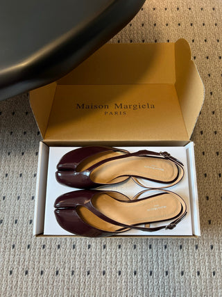 Maison Margiel*26ss Summer New Collection: Split Toe, Backless, Flat Sandals