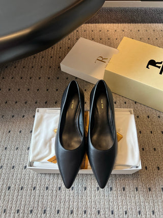 The Ro*26ss summer new collection featuring pointed toes, cat heels, and minimalist office loafers