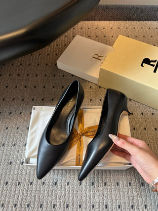 The Ro*26ss summer new collection featuring pointed toes, cat heels, and minimalist office loafers