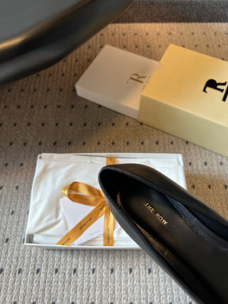 The Ro*26ss summer new collection featuring pointed toes, cat heels, and minimalist office loafers