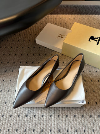 The Ro*26ss summer new collection featuring pointed toes, cat heels, and minimalist office loafers