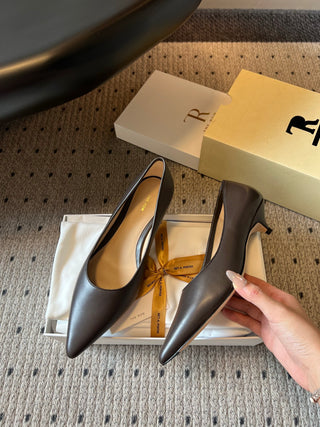 The Ro*26ss summer new collection featuring pointed toes, cat heels, and minimalist office loafers