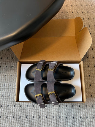 The Ro*26ss summer collection’s new design with double buckles and Birkenstock-style sandals