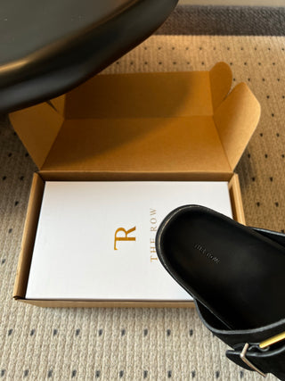 The Ro*26ss summer collection’s new design with double buckles and Birkenstock-style sandals