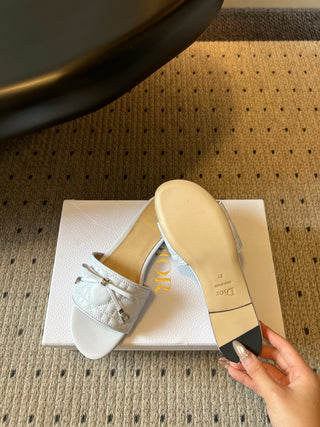 Dio*26ss Summer New Collection: Woven Stripe Floral Bow One-Slip Sandals